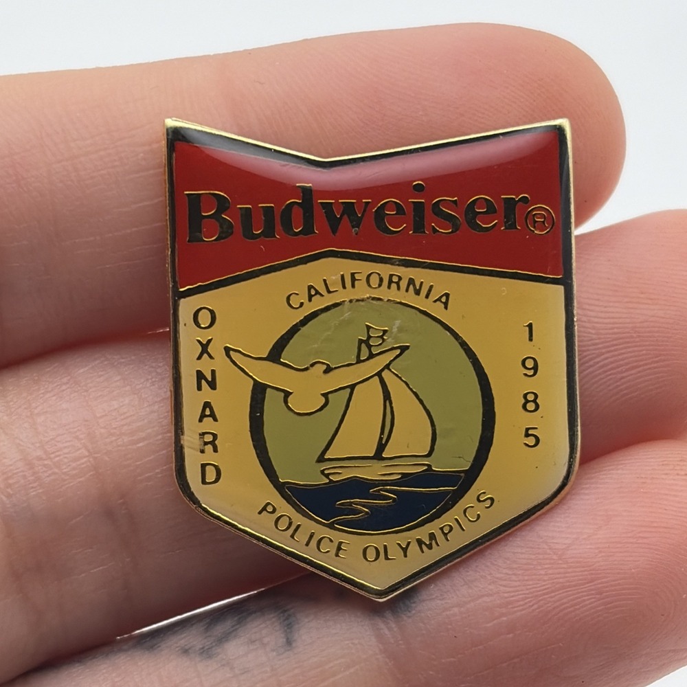 1985 Oxnard California Police Olympics Budweiser Beer Sponsor Lapel Hat Pin